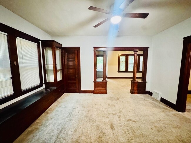 Building Photo - 2954 E 67th St