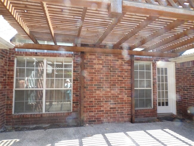 Building Photo - 4804 Holly Berry Dr