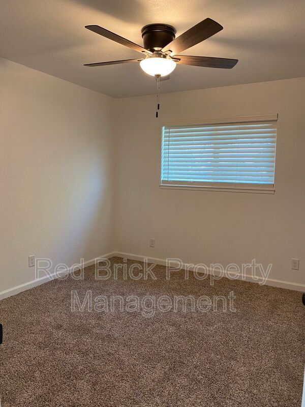 Building Photo - 5416 Mulberry Ave