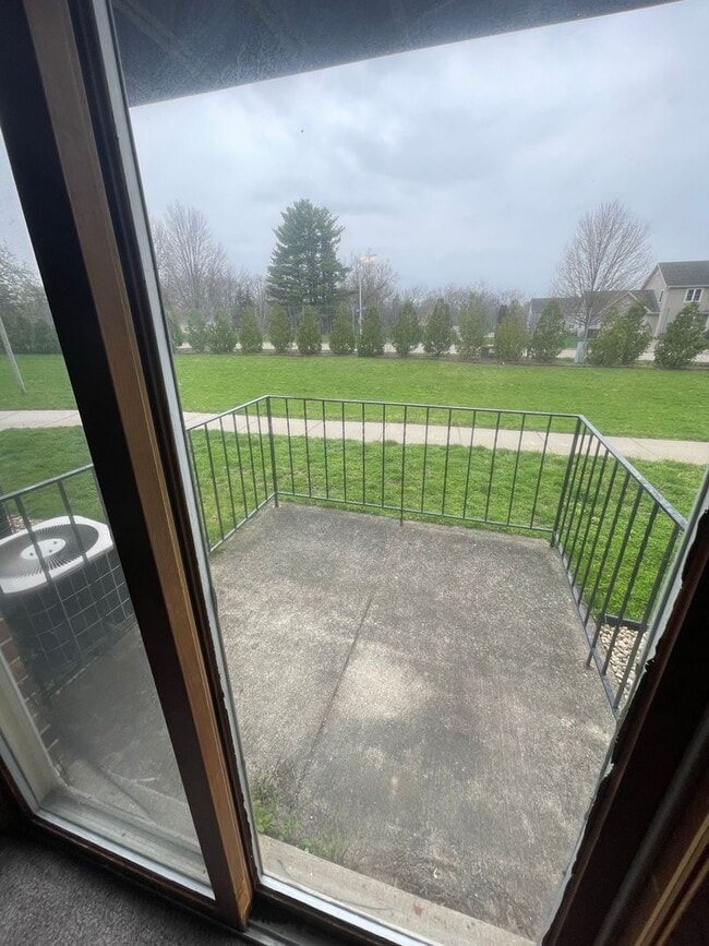 Interior Photo - 6868-6870 Kathleen Court - 12 Family