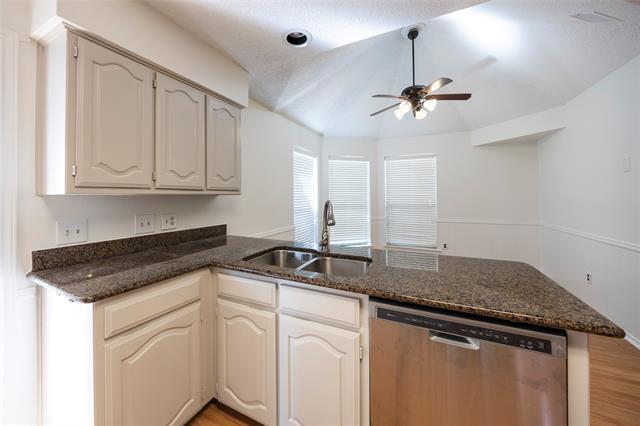 Building Photo - 4457 Jenning Dr