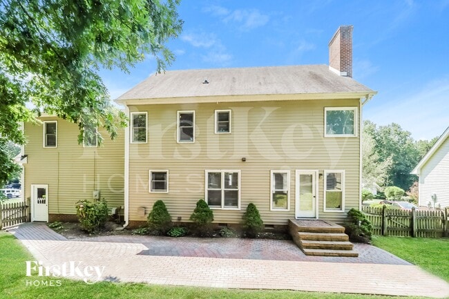 Building Photo - 3125 Glenshire Dr