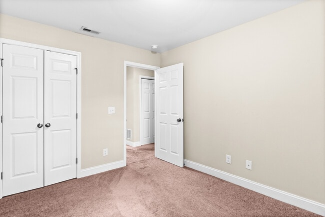 Building Photo - 202 N Stingray Ln