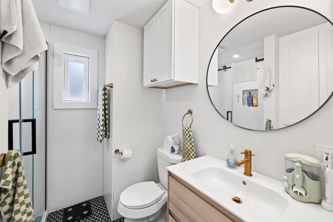 Building Photo - 2808 Jefferson St