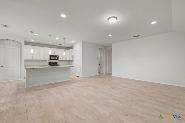 Building Photo - 2269 Kiskadee Dr