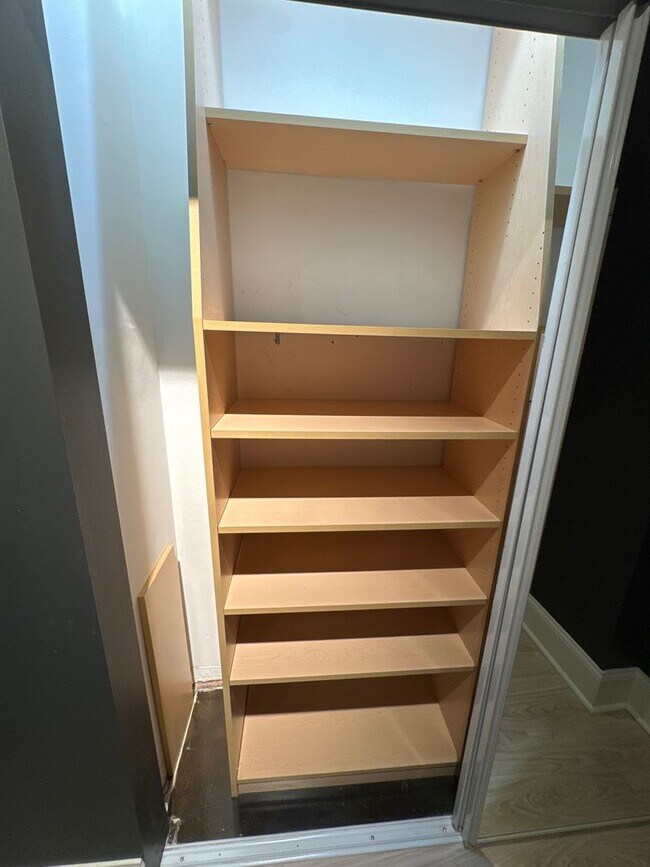 Building Photo - Iconic Kress Building 2BR Condo with Parking & Sound Panels