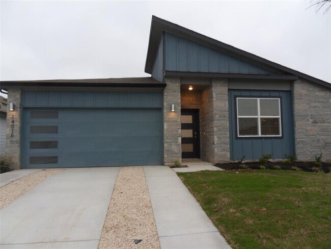 Primary Photo - 14016 Lubeck Dr