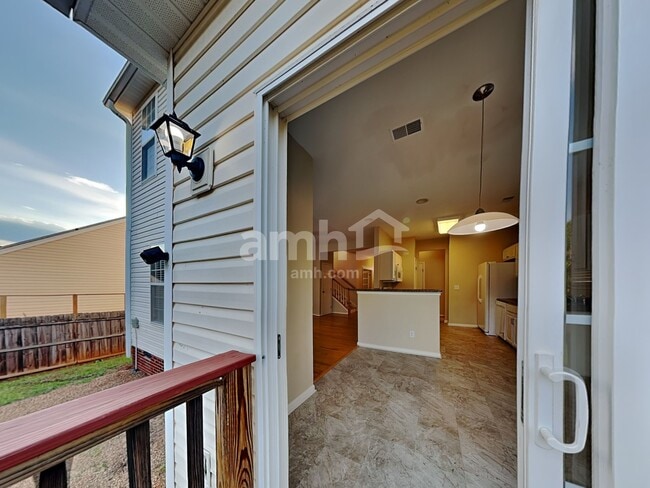 Building Photo - 25 Bellows Falls Dr