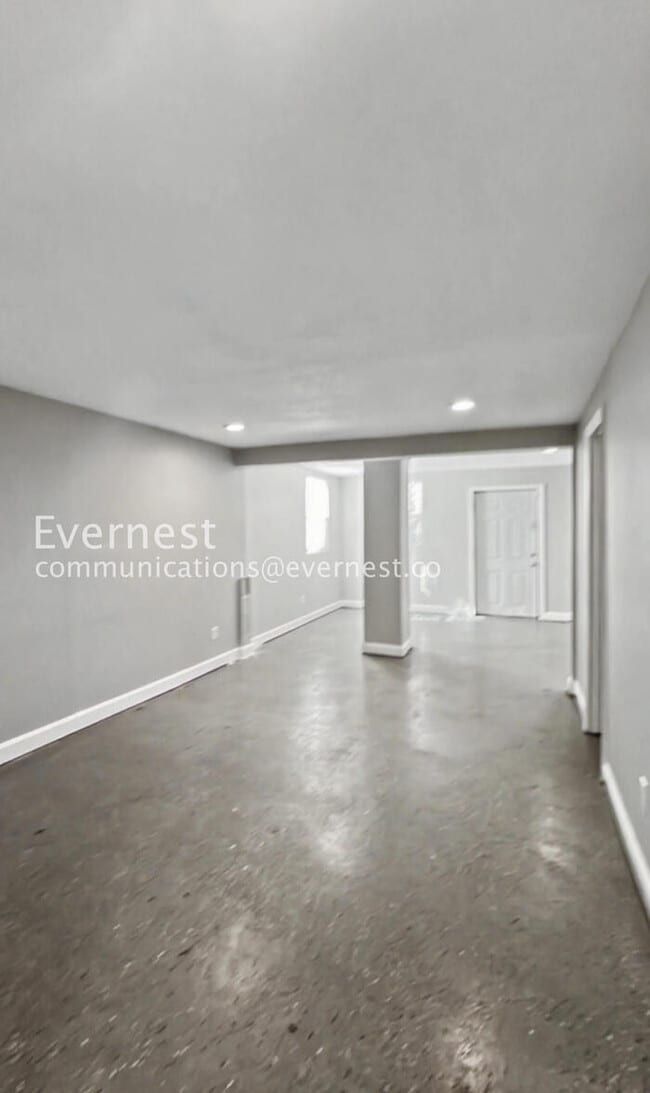 Building Photo - 4308 Highland Ave