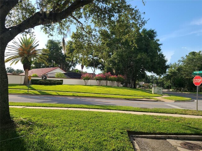 Building Photo - 598 Errol Pkwy