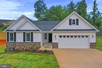 Building Photo - 1200 Happy Ridge Dr