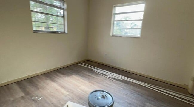 Building Photo - Spacious 4BR Home in Orlando – Move-In Ready with Parking & Great Location!