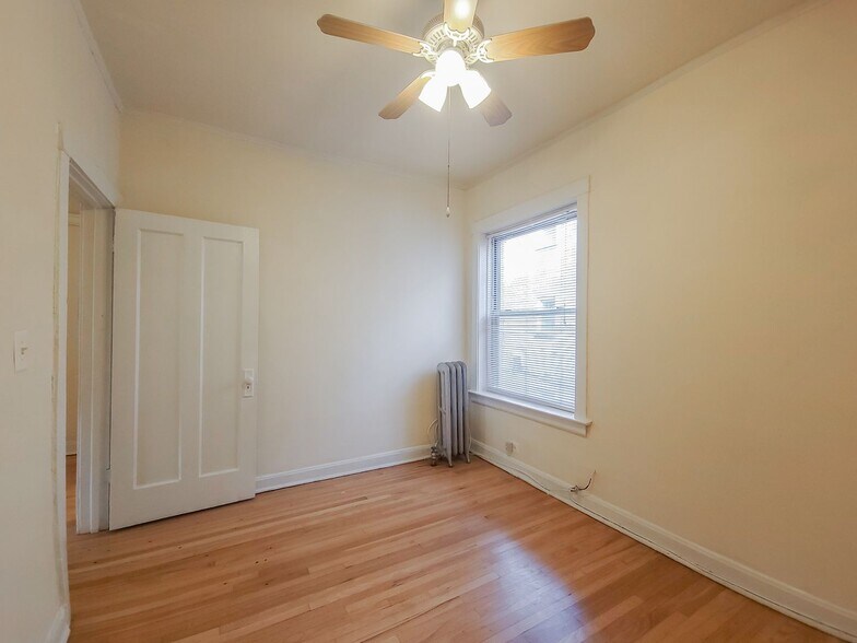 Building Photo - 5103 N Winchester Ave