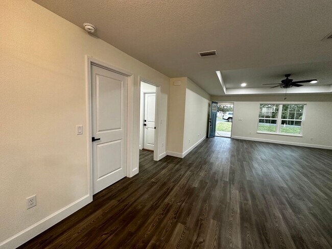 Building Photo - 2022 3/2 For Rent
