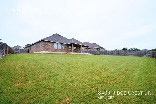 Building Photo - 8409 Ridge Crest Dr