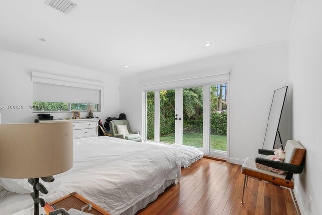 Building Photo - 1230 96th St