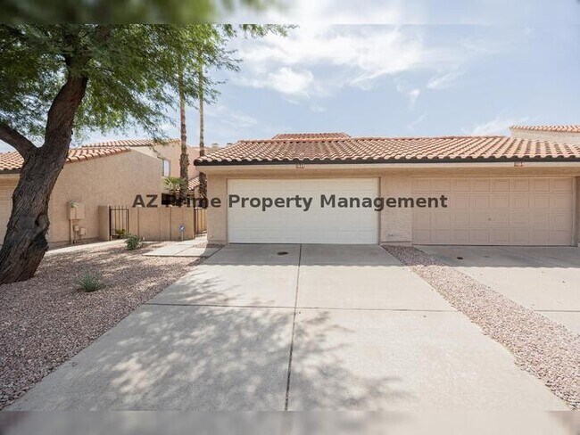 Building Photo - 1650 N Ventura Ln