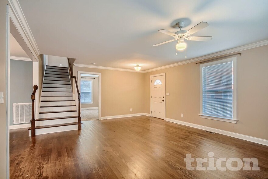 Building Photo - 247 Young Ave SW