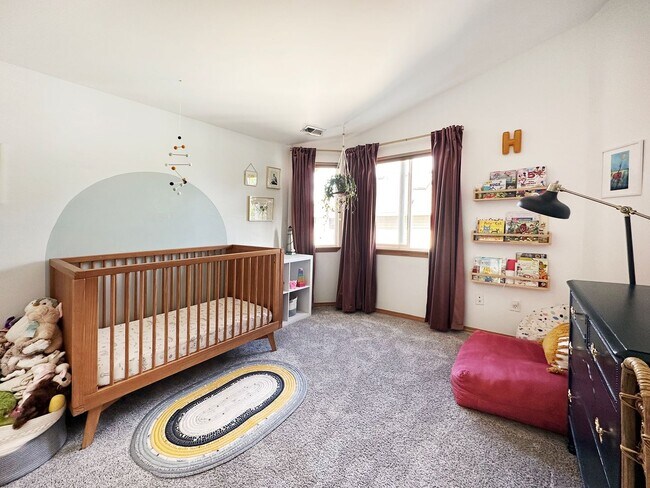 Building Photo - 2bd/1.5ba Seattle Townhome