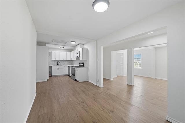 Building Photo - 622 S Charles St