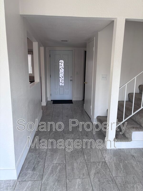 Building Photo - 2737 Almondwood Way