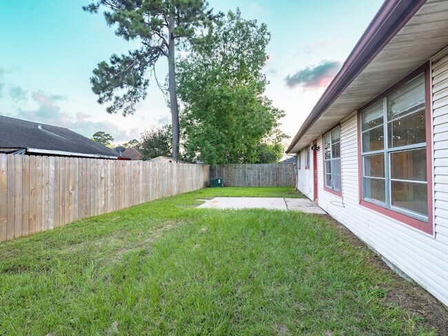 Building Photo - 6542 Bridgegate Dr