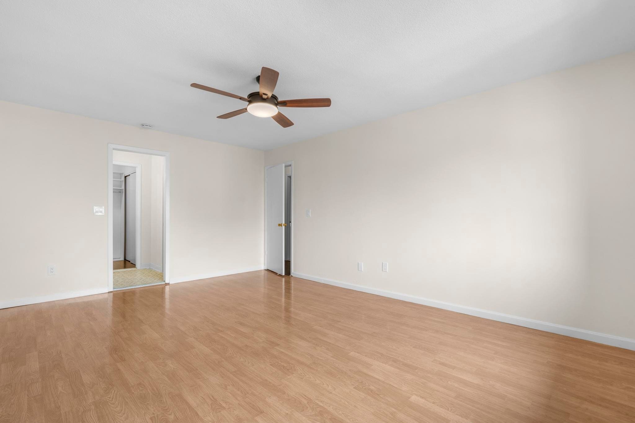 Building Photo - 25 2nd St