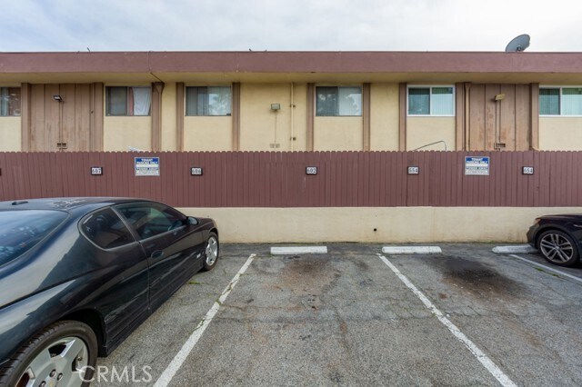Building Photo - 4700 Clair Del Ave
