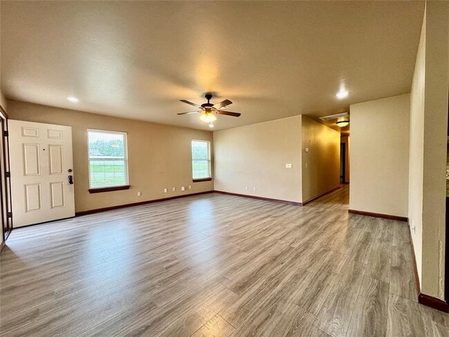 Building Photo - 1605 Lawter Rd