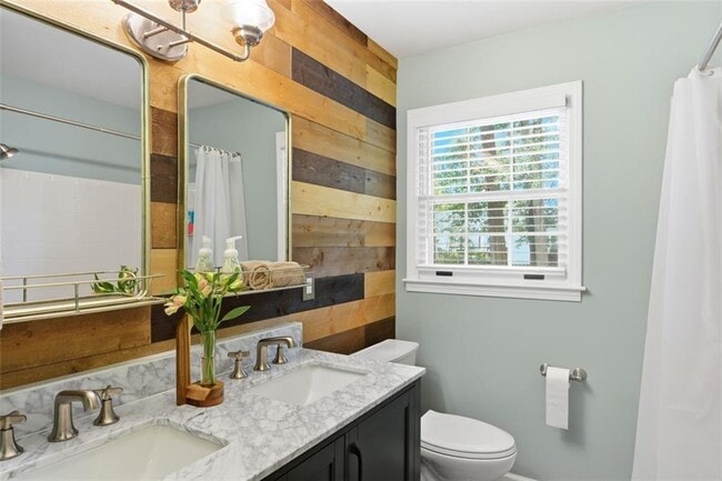 Building Photo - 435 Stonebridge Dr