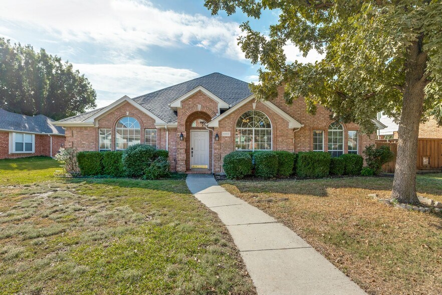 Building Photo - 11913 Wildwood Ln