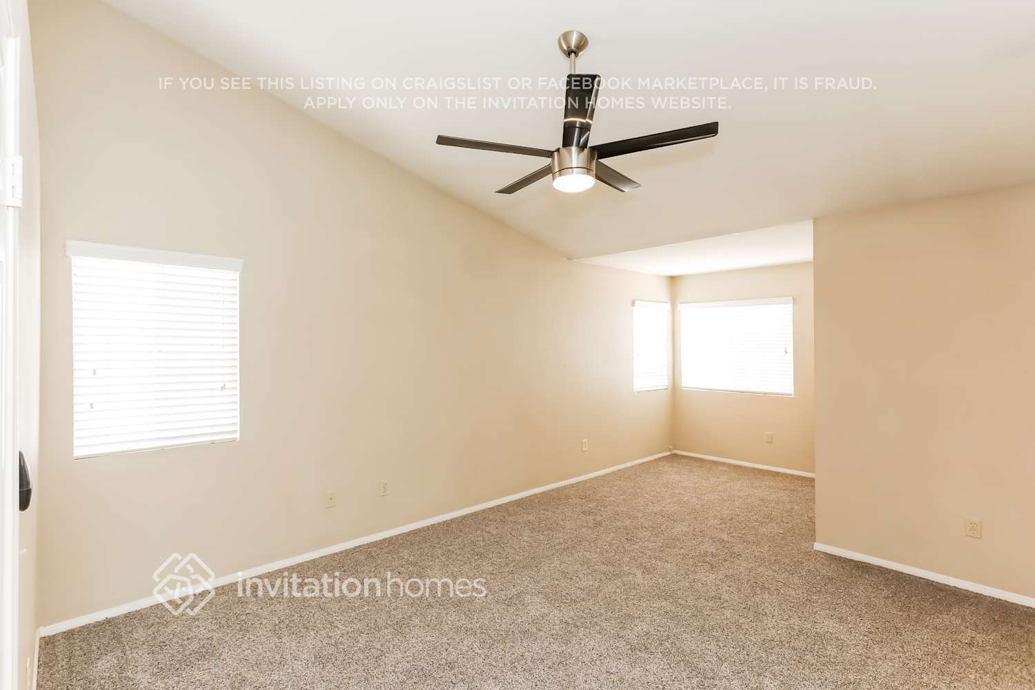 Building Photo - 40032 White Leaf Ln