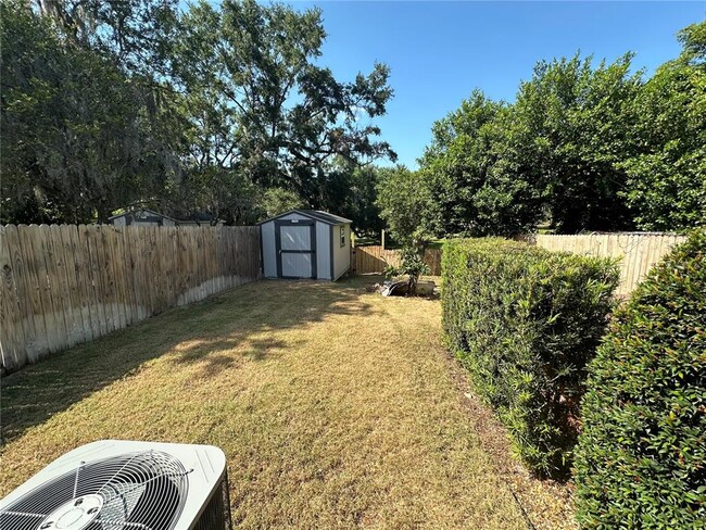 Building Photo - 1517 Lawsona Ct