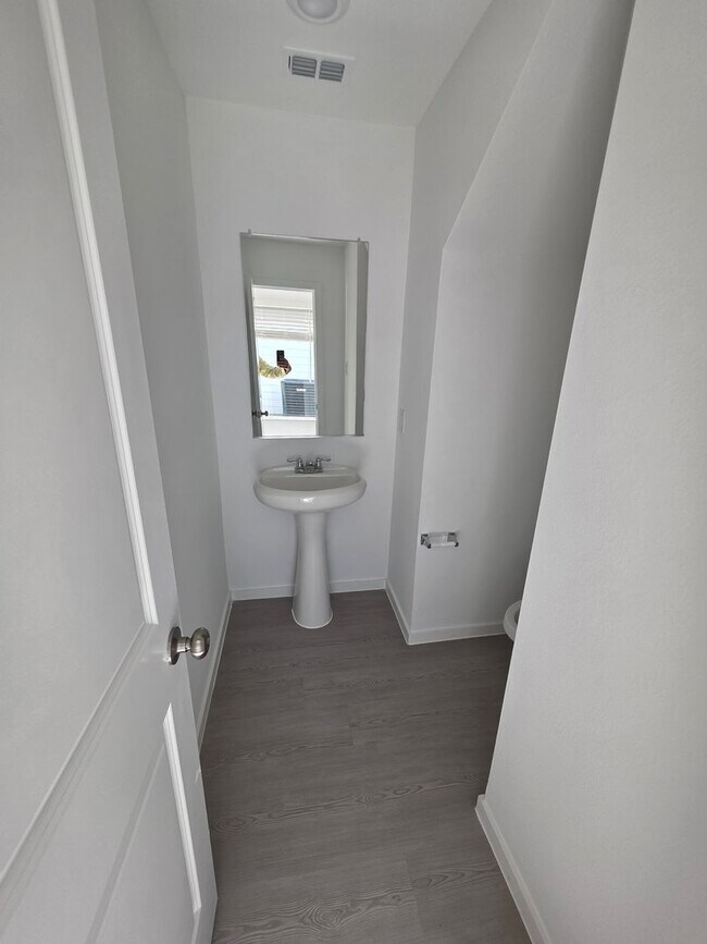 Building Photo - Stunning New Construction in Foree Ranch –...