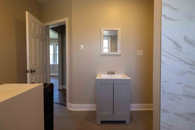 Building Photo - Stylish, Updated & Ready to Call Home