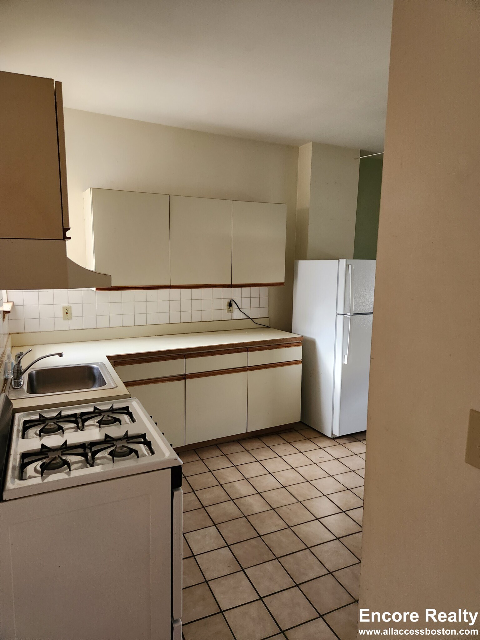 Building Photo - 369A Centre St