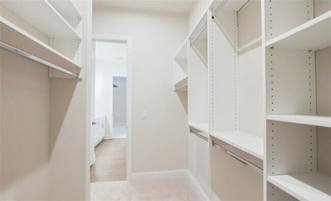 Building Photo - 726 Stickley Oak Way