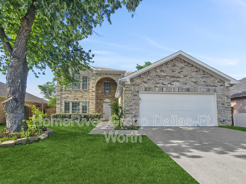 Primary Photo - 2215 Green Mere Dr