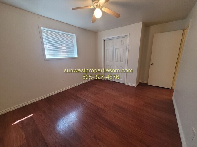 Building Photo - 4 Bedroom, 2.5 Bath Home for Rent