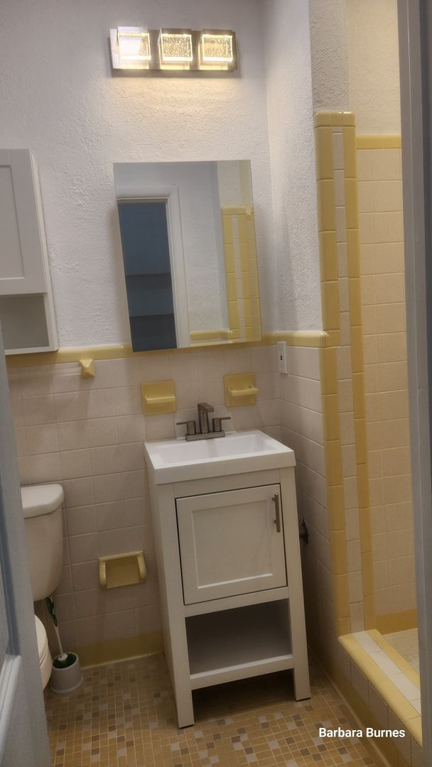 Building Photo - Three bedroom two bath for rent near Ridgewood and LPGA.