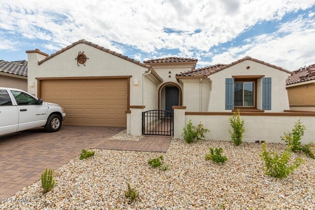 Primary Photo - 8757 W Rancho Dr