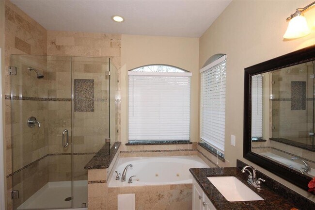 Building Photo - 10234 Wildwood Park Ln