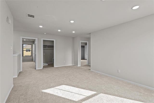 Building Photo - 548 Hickory Rdg Dr