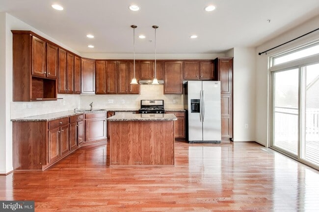 Building Photo - 13411 Deer Highlands Way