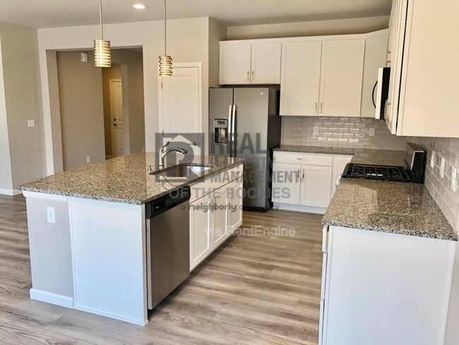 Building Photo - 501 Ranchhand Dr