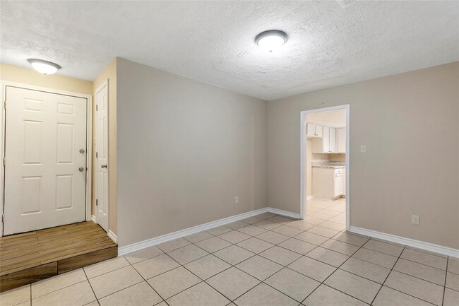 Building Photo - 19607 Swiftbrook Dr