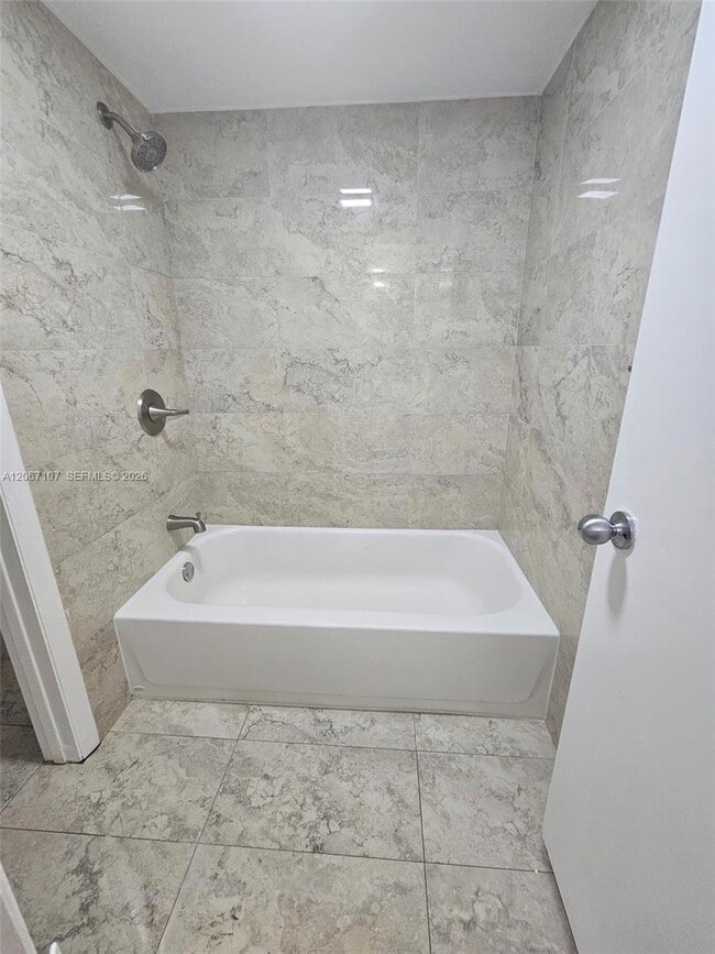 Building Photo - 7470 Miami Lakes Dr