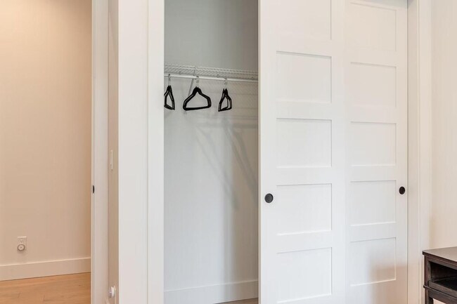 Building Photo - 115 110th Pl SE