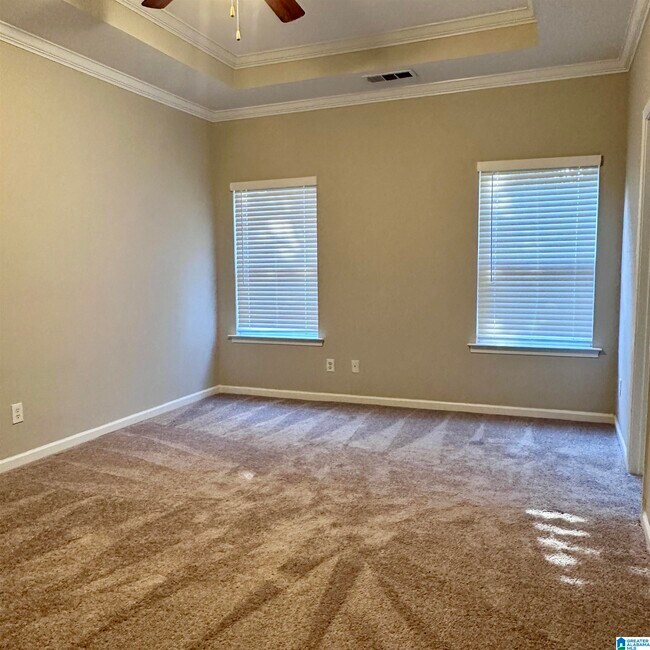 Building Photo - 5272 Promenade Dr