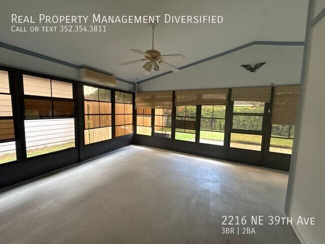 Building Photo - 2216 NE 39th Ave